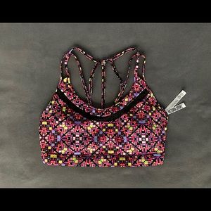 NWOT Victoria’s Secret Sports bra Small